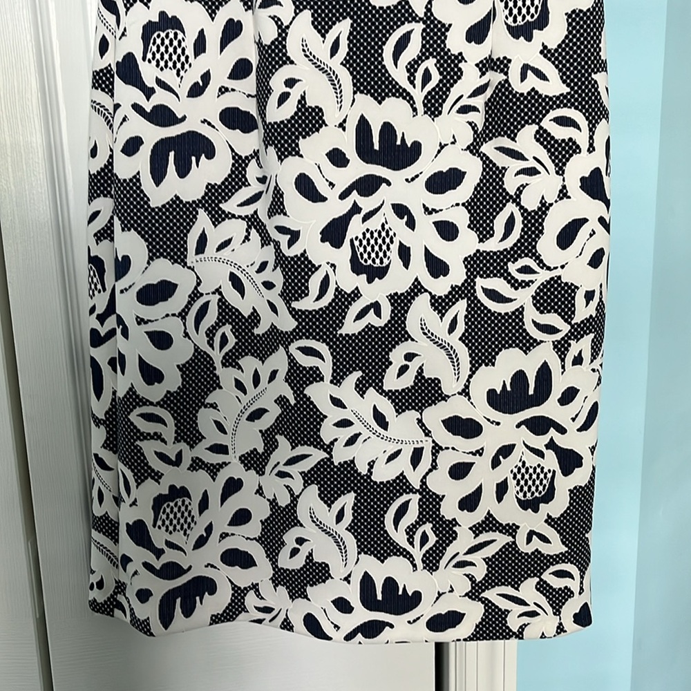 final clearance price ….Sleeveless dress size 10 - Picture 3 of 6